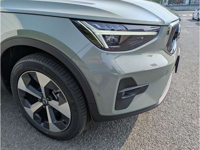 ボルボ ＸＣ４０ ウルトラ Ｂ４ ＡＷＤ ４ＷＤ R6年 (東北) 99