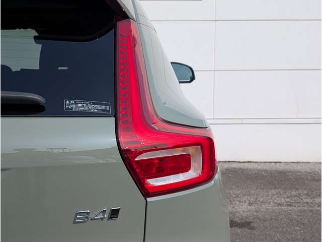 ボルボ ＸＣ４０ ウルトラ Ｂ４ ＡＷＤ ４ＷＤ R6年 (東北) 99