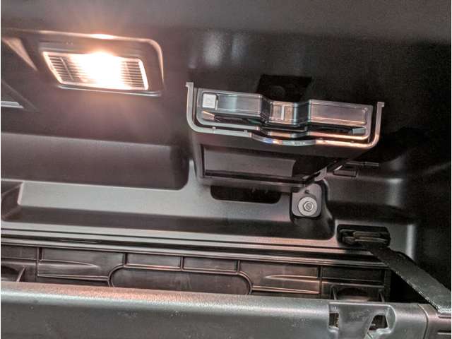 ボルボ ＸＣ４０ ウルトラ Ｂ４ ＡＷＤ ４ＷＤ R6年 (東北) 99