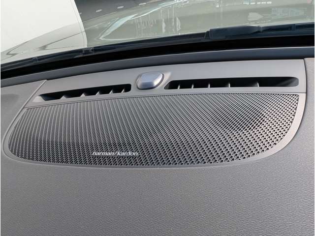 ボルボ ＸＣ４０ ウルトラ Ｂ４ ＡＷＤ ４ＷＤ R6年 (東北) 99