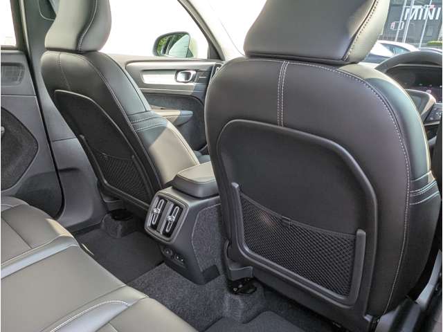 ボルボ ＸＣ４０ ウルトラ Ｂ４ ＡＷＤ ４ＷＤ R6年 (東北) 99