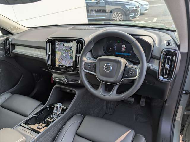 ボルボ ＸＣ４０ ウルトラ Ｂ４ ＡＷＤ ４ＷＤ R6年 (東北) 99