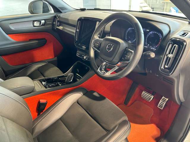 ボルボ ＸＣ４０ Ｔ５ ＡＷＤ Ｒデザイン ４ＷＤ H30年 (東北) 99