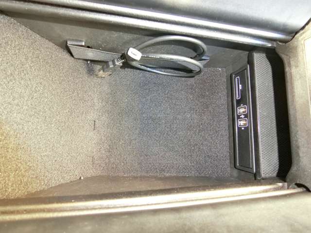 メルセデスベンツ Ｃクラスワゴン Ｃ２００ スポーツ H27年 (中国) 99