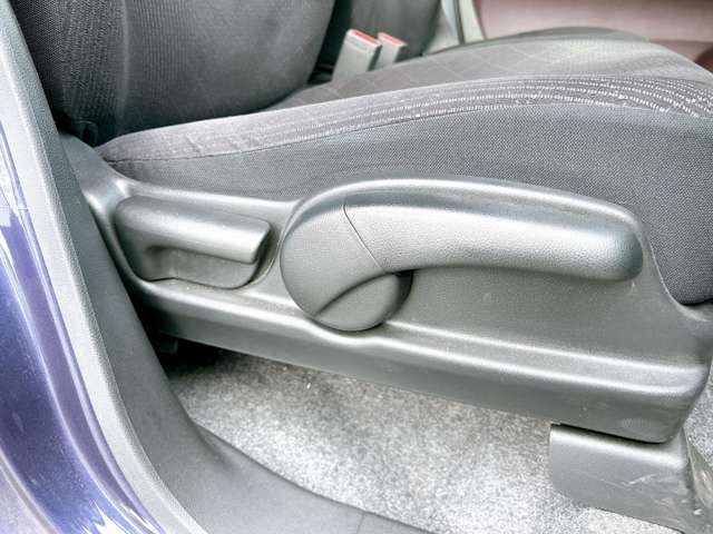 ホンダ Ｎ−ＯＮＥ ６６０ プレミアム Ｌパッケージ H25年 (九州・沖縄) 99