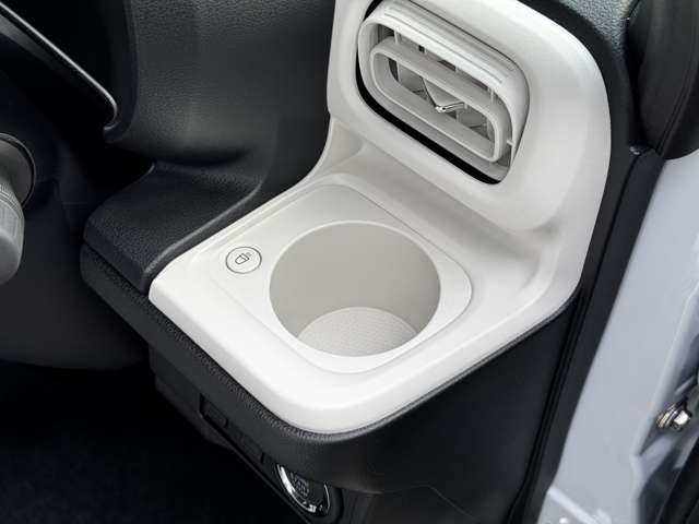 ダイハツ ムーヴ　キャンバス ６６０ ストライプス Ｇ R7年 (九州・沖縄) 99