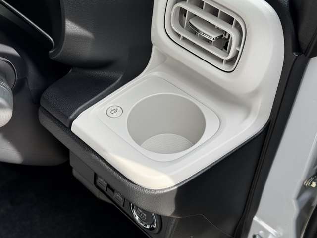 ダイハツ ムーヴ　キャンバス ６６０ ストライプス Ｇ R7年 (九州・沖縄) 99