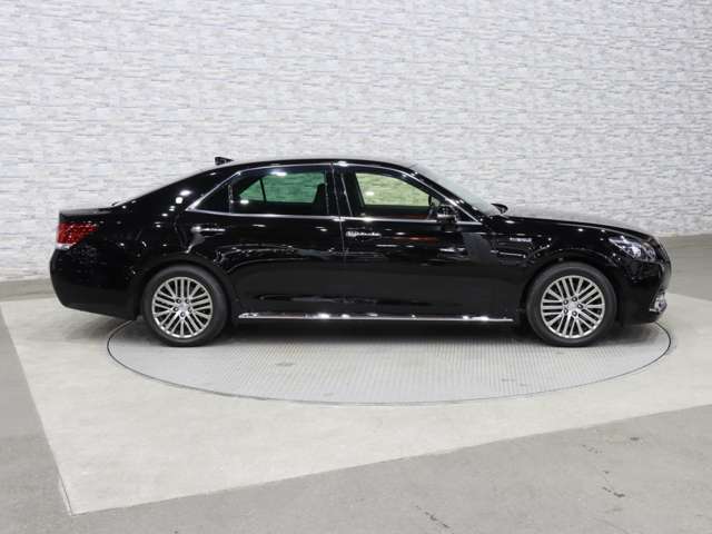 トヨタ クラウンマジェスタ　ハイブリッド ３．５ Ｆバージョン H29年 (関東) 99