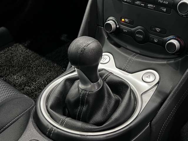 日産 フェアレディＺ ３．７ バージョン Ｓ H22年 (関東) 99