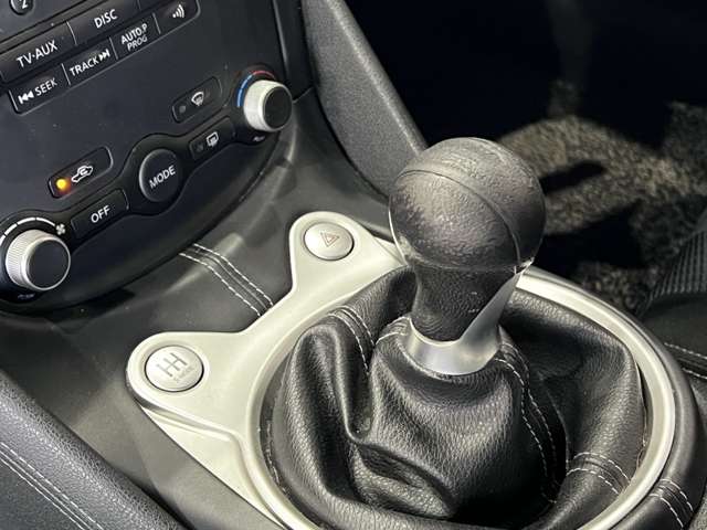 日産 フェアレディＺ ３．７ バージョン Ｓ H22年 (関東) 99