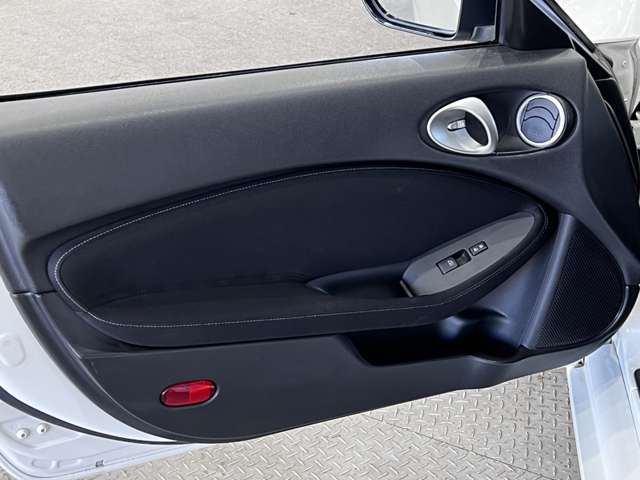 日産 フェアレディＺ ３．７ バージョン Ｓ H22年 (関東) 99