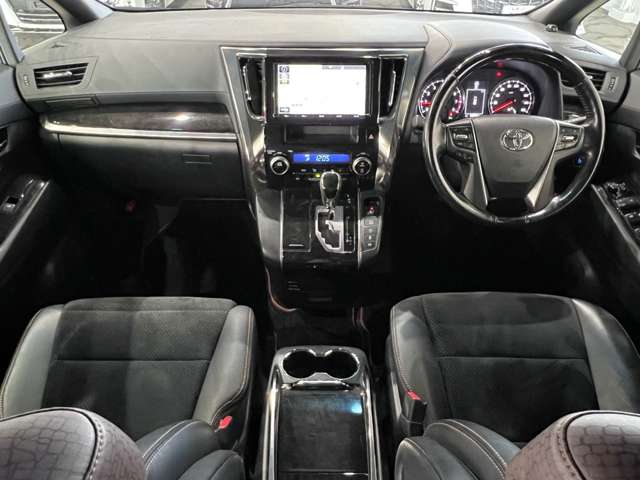 トヨタ アルファード ２．５ Ｓ Ａパッケージ タイプ ブラック ４ＷＤ H29年 (関東) 99