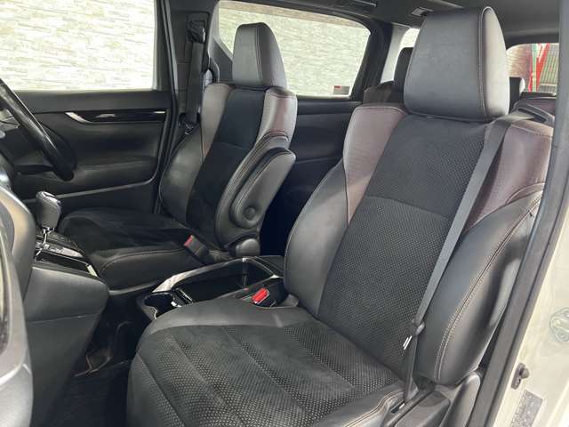 トヨタ アルファード ２．５ Ｓ Ａパッケージ タイプ ブラック ４ＷＤ H29年 (関東) 99