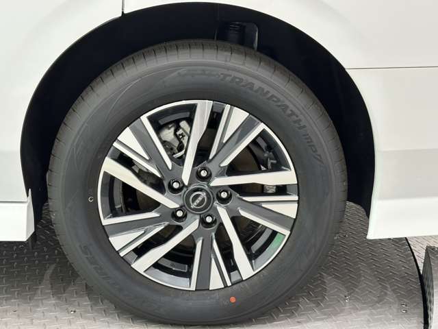 日産 セレナ １．４ Ｅ－ＰＯＷＥＲ ハイウェイスターＶ R5年 (中国) 99