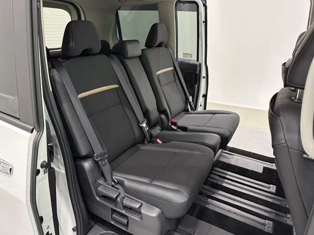 日産 セレナ １．４ Ｅ－ＰＯＷＥＲ ハイウェイスターＶ R5年 (中国) 99