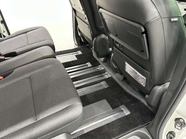 日産 セレナ １．４ Ｅ－ＰＯＷＥＲ ハイウェイスターＶ R5年 (中国) 99