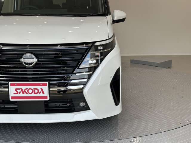 日産 セレナ １．４ Ｅ－ＰＯＷＥＲ ハイウェイスターＶ R6年 (中国) 99