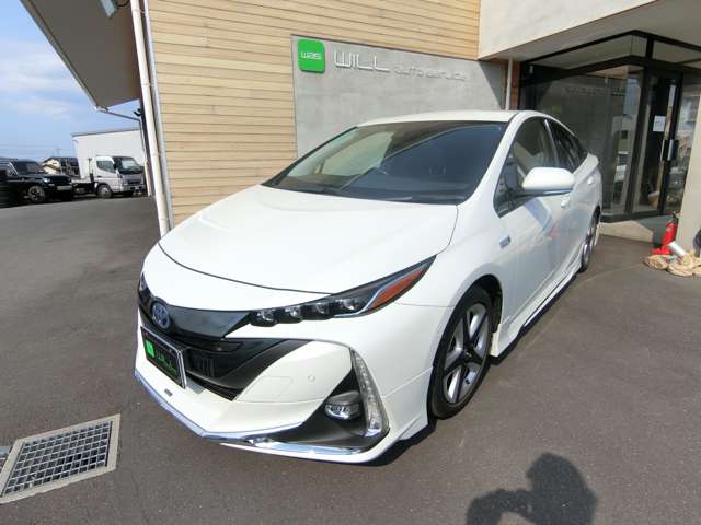 トヨタ プリウスＰＨＶ １．８ Ａ プレミアム H29年 (中国) 99