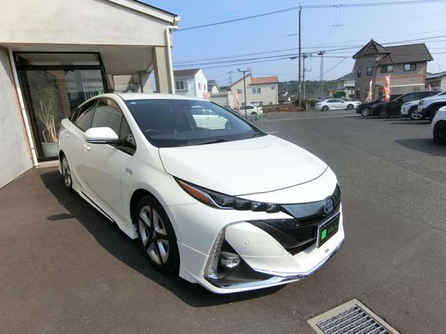 トヨタ プリウスＰＨＶ １．８ Ａ プレミアム H29年 (中国) 99