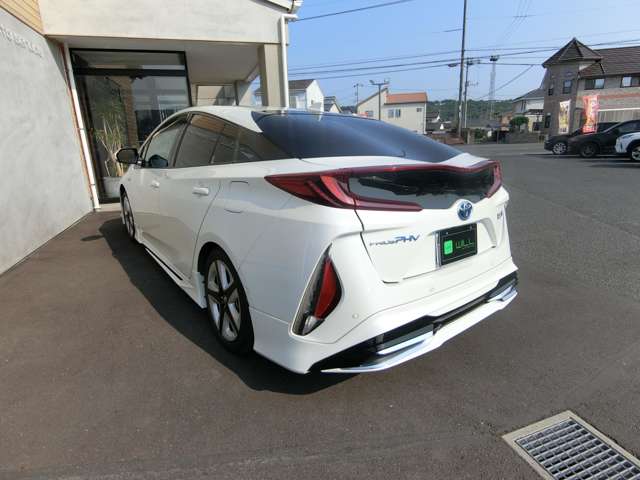 トヨタ プリウスＰＨＶ １．８ Ａ プレミアム H29年 (中国) 99