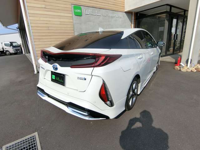トヨタ プリウスＰＨＶ １．８ Ａ プレミアム H29年 (中国) 99