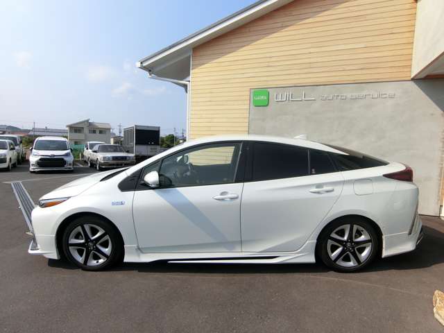 トヨタ プリウスＰＨＶ １．８ Ａ プレミアム H29年 (中国) 99