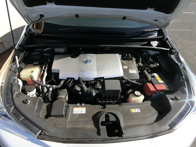 トヨタ プリウス １．８ Ｓ セーフティ プラス ツートーン H30年 (中国) 99