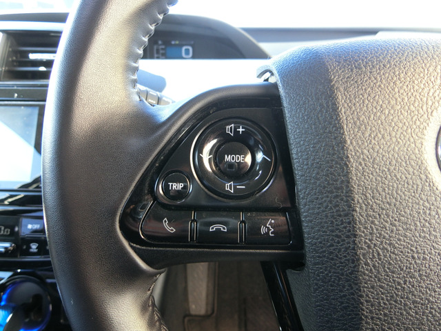 トヨタ プリウス １．８ Ｓ セーフティ プラス ツートーン H30年 (中国) 99