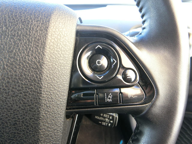 トヨタ プリウス １．８ Ｓ セーフティ プラス ツートーン H30年 (中国) 99