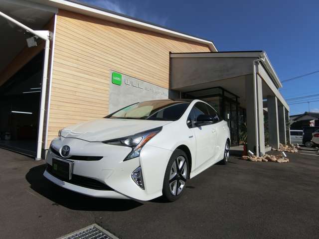 トヨタ プリウス １．８ Ｓ セーフティ プラス ツートーン H30年 (中国) 99