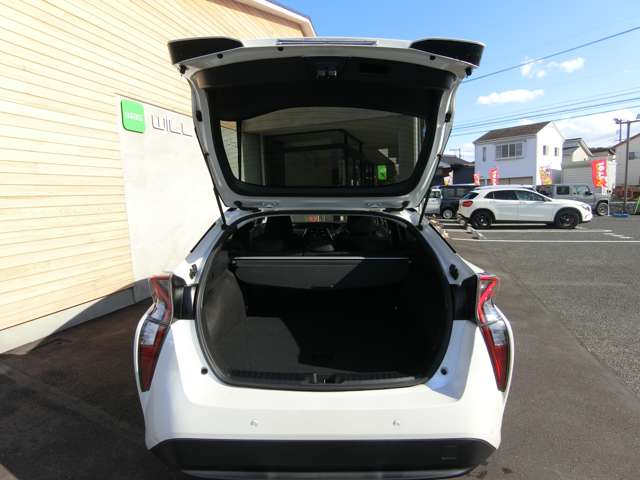 トヨタ プリウス １．８ Ｓ セーフティ プラス ツートーン H30年 (中国) 99