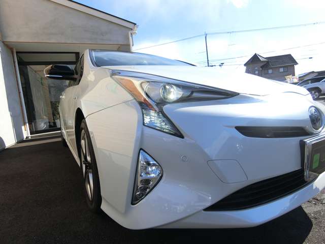 トヨタ プリウス １．８ Ｓ セーフティ プラス ツートーン H30年 (中国) 99