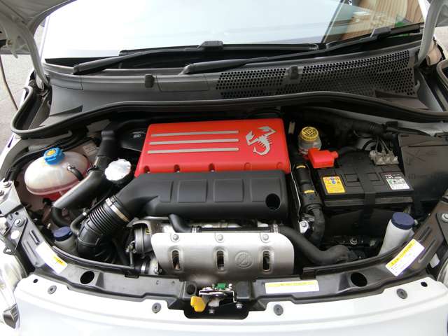 アバルト ５９５ コンペティツィオーネ H27年 (中国) 99