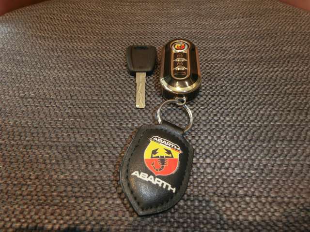 アバルト ５９５ コンペティツィオーネ H27年 (中国) 99