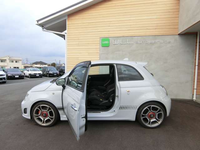 アバルト ５９５ コンペティツィオーネ H27年 (中国) 99