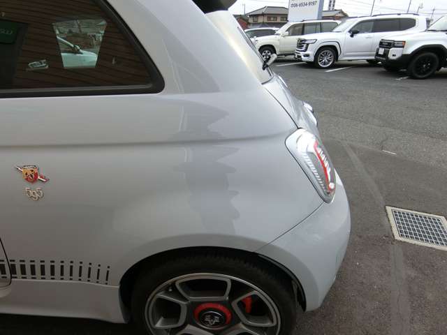 アバルト ５９５ コンペティツィオーネ H27年 (中国) 99