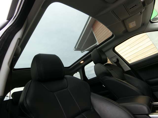 ランドローバー レンジローバーイヴォーク ＳＥ プラス ４ＷＤ H29年 (中国) 99