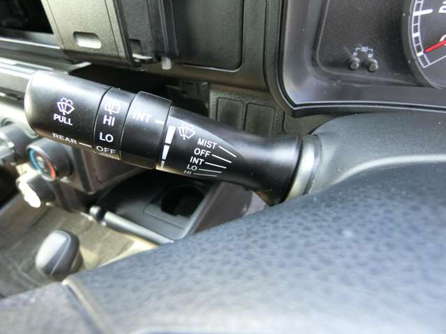 トヨタ サクシードバン １．５ ＵＬ－Ｘ H27年 (中国) 99