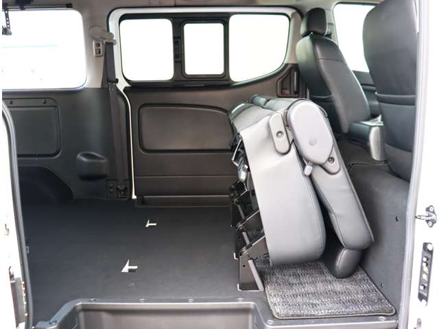 日産 キャラバンバン ２．０ グランド プレミアムＧＸ プロスタイル ロングボディ R4年 (関東) 99