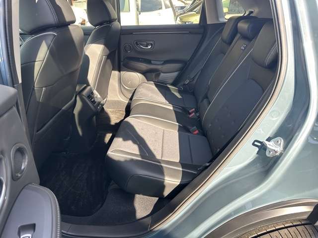 ホンダ ＺＲ－Ｖ ２．０ Ｅ：ＨＥＶ Ｘ ４ＷＤ R4年 (東海) 99