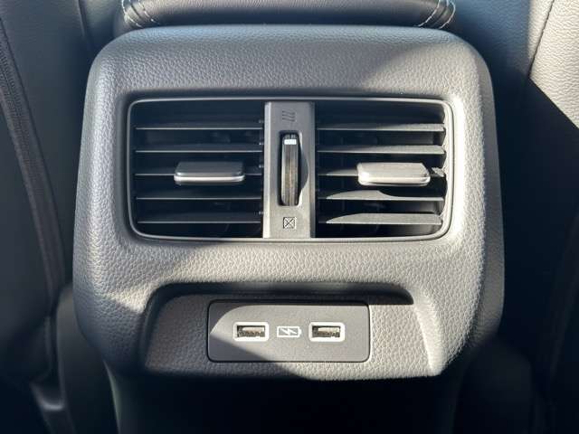 ホンダ ＺＲ－Ｖ ２．０ Ｅ：ＨＥＶ Ｘ ４ＷＤ R4年 (東海) 99