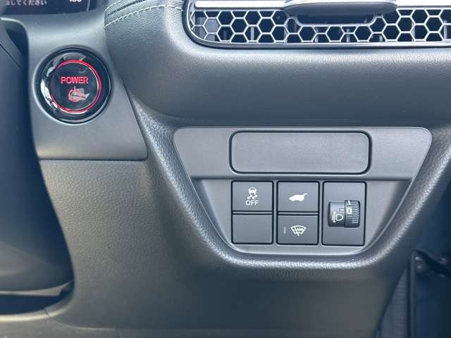 ホンダ ＺＲ－Ｖ ２．０ Ｅ：ＨＥＶ Ｘ ４ＷＤ R4年 (東海) 99