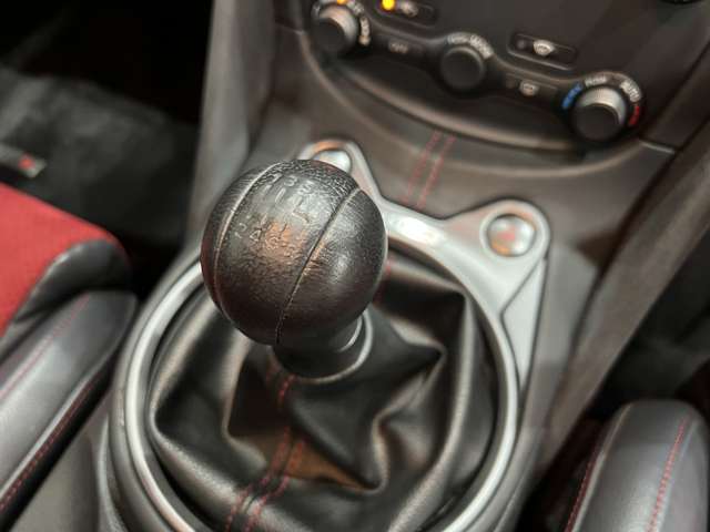 日産 フェアレディＺ ３．７ ＮＩＳＭＯ H28年 (関東) 99