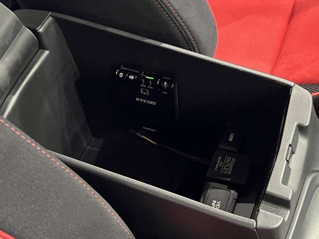 ホンダ シビック ２．０ H28年 (関東) 99