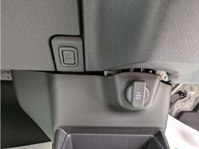 ホンダ Ｎ　ＢＯＸ カスタム ６６０ R6年 (関東) 99