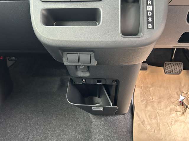 ダイハツ ムーヴ　キャンバス ６６０ ストライプス Ｘ R7年 () 99