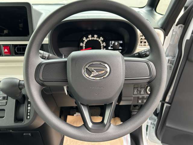 ダイハツ ムーヴ　キャンバス ６６０ ストライプス Ｘ ４ＷＤ R7年 () 99