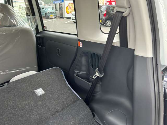 ダイハツ ムーヴ　キャンバス ６６０ ストライプス Ｘ ４ＷＤ R7年 () 99