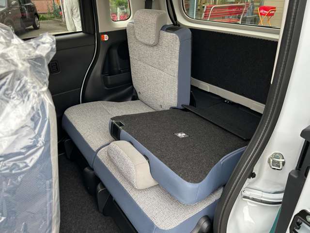 ダイハツ ムーヴ　キャンバス ６６０ ストライプス Ｘ ４ＷＤ R7年 () 99