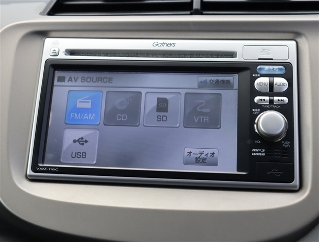 ホンダ フィット　ハイブリッド １．３ H23年 (関東) 99